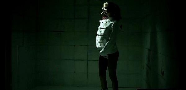  Psycho Riley Reid bangs her doctor who is in a straitjacket